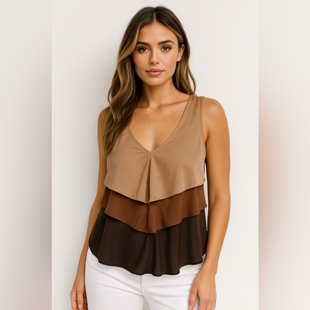 New York & Company | Cream and Tan Tiered Tank Top | Size M